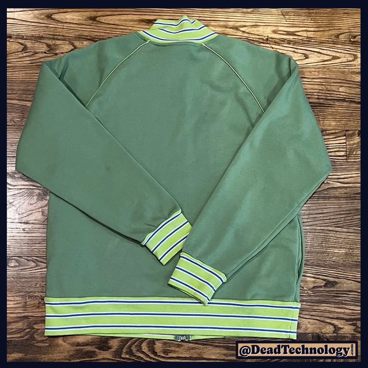 The Green Machine Sweater -Large-