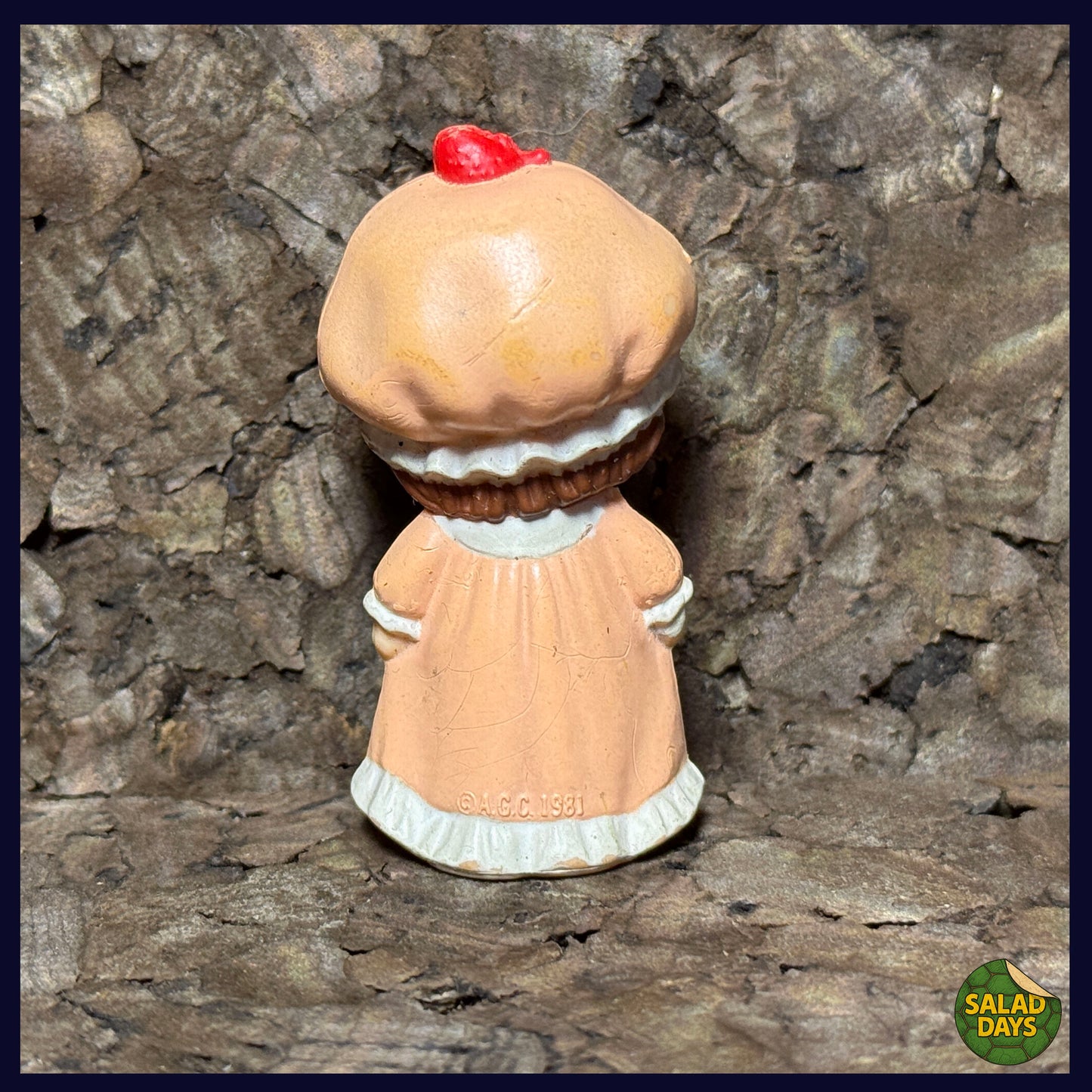 Strawberry Shortcake -Nightgown- PVC Toy