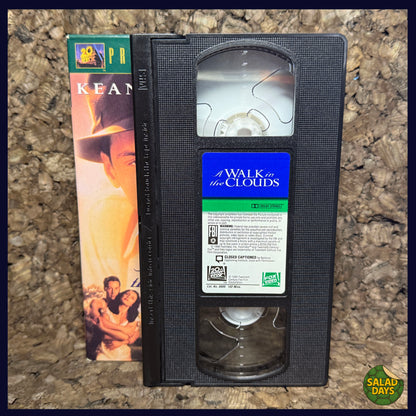 Walk in the Clouds -VHS-
